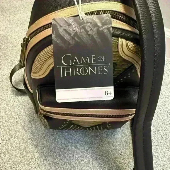 NWT Loungefly Game Of‎ Thrones Queen Cersei Armor Mini Backpack - Picture 5 of 9